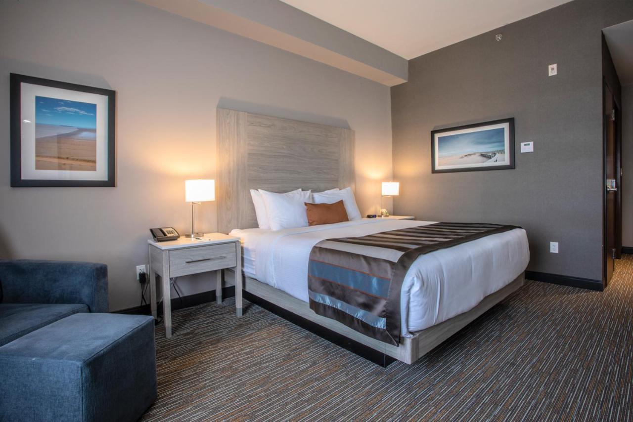 Wingate By Wyndham Dieppe Moncton Bagian luar foto